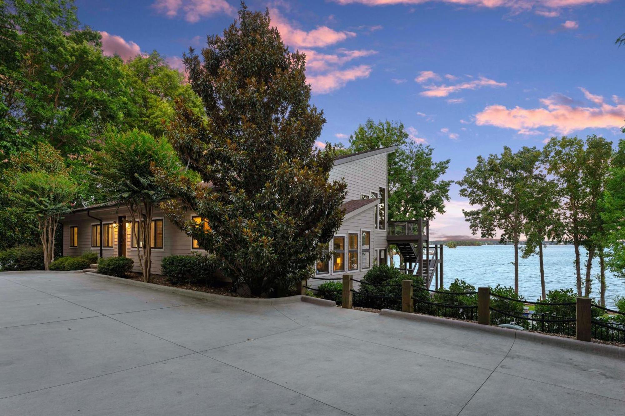 Lake Norman Getaway มัวร์สวิลล์ ภายนอก รูปภาพ