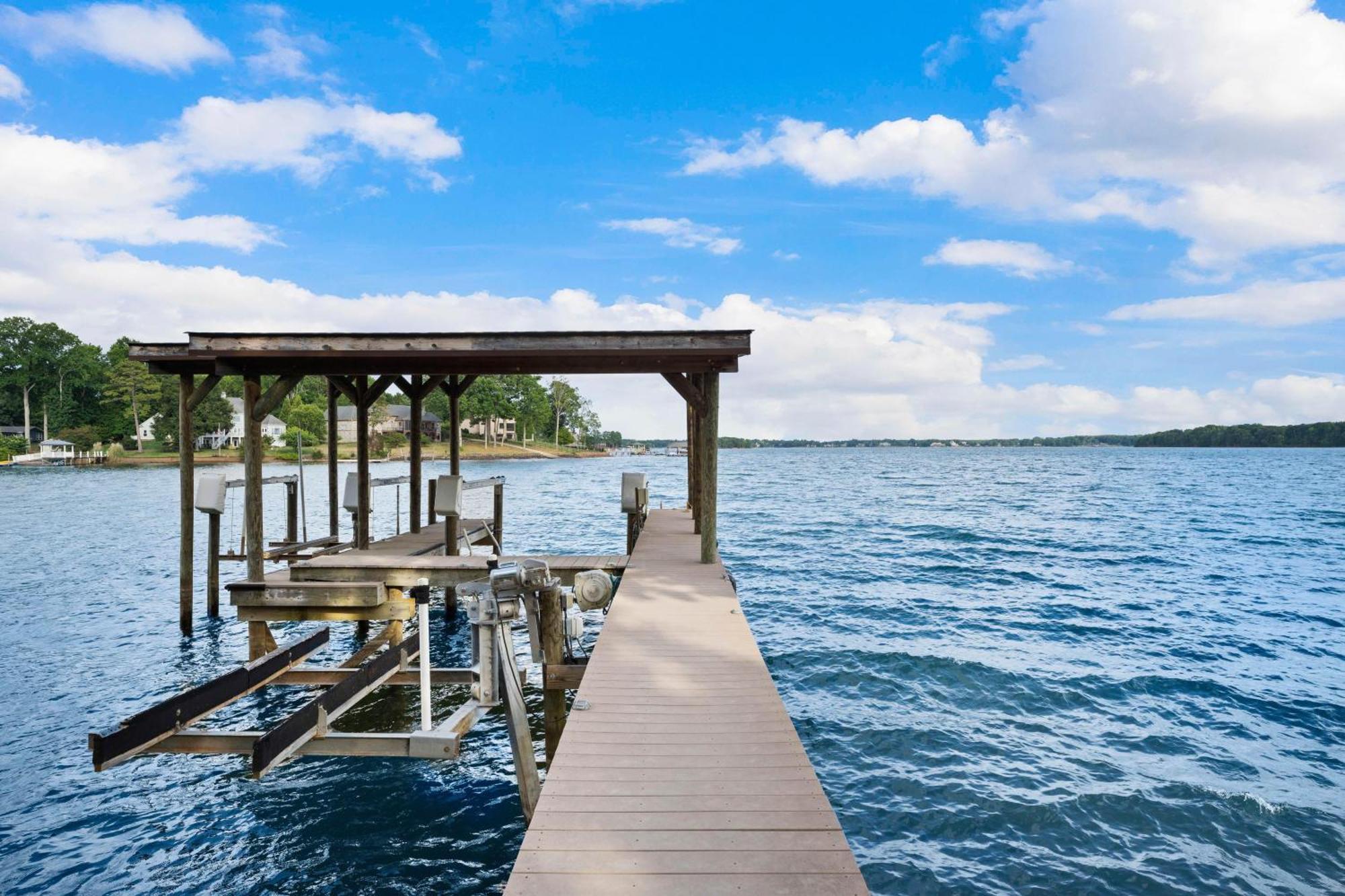Lake Norman Getaway มัวร์สวิลล์ ภายนอก รูปภาพ